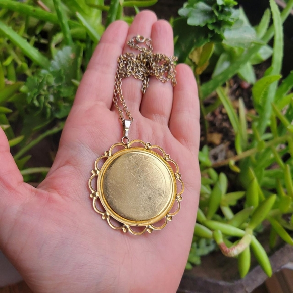 Vintage Ornate Necklace - Picture 13 of 13